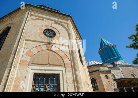 Konya, Turquie - 17 août 2024 : Musée et mausolée Mevlana à Konya, Turquie. Banque D'Images