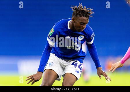 Cardiff, Royaume-Uni. 28 août 2024. Ronan Kpakio de Cardiff City en action. Carabao Cup EFL Cup 2ème tour match, Cardiff City v Southampton au Cardiff City Stadium de Cardiff, pays de Galles, le mercredi 28 août 2024. Cette image ne peut être utilisée qu'à des fins éditoriales. Usage éditorial exclusif, photo de Lewis Mitchell/Andrew Orchard photographie sportive/Alamy Live News crédit : Andrew Orchard photographie sportive/Alamy Live News Banque D'Images