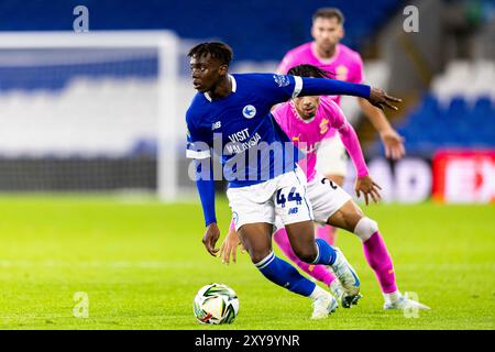 Cardiff, Royaume-Uni. 28 août 2024. Ronan Kpakio de Cardiff City en action. Carabao Cup EFL Cup 2ème tour match, Cardiff City v Southampton au Cardiff City Stadium de Cardiff, pays de Galles, le mercredi 28 août 2024. Cette image ne peut être utilisée qu'à des fins éditoriales. Usage éditorial exclusif, photo de Lewis Mitchell/Andrew Orchard photographie sportive/Alamy Live News crédit : Andrew Orchard photographie sportive/Alamy Live News Banque D'Images