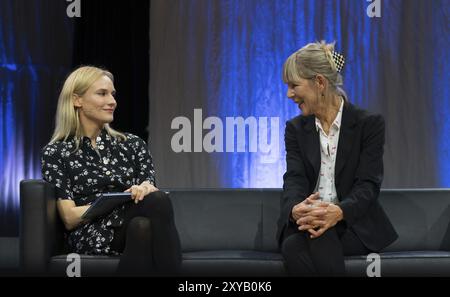 FRANCFORT-SUR-LE-MAIN, Allemagne, 22 octobre 2022 : Diane Kruger et Christa Unzner à la 74e Foire du livre de Francfort, Europe Banque D'Images