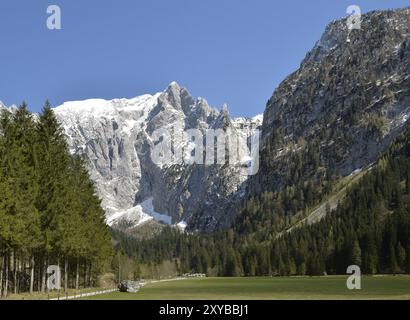 Scharitzkehlalm et Hoher Goell montagne 2, 522 m (8, 274 ft), Endstal, Berchtesgaden Alpes, Allemagne, Europe Banque D'Images