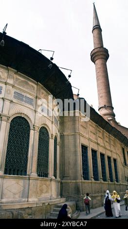 Mosquée-Sabil de Sulayman Agha al-Silahdar vue de la rue Muizz au Caire islamique, le Caire, Egypte. Banque D'Images