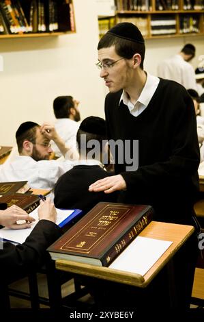 Un Yeshiva orthodoxe dans le quartier de MEA-Shearim à Jérusalem, Israël. Banque D'Images