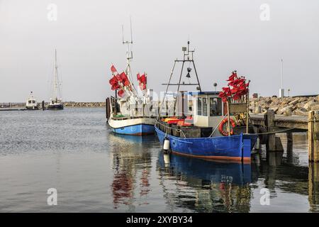 Bateaux de pêche dans le port Banque D'Images