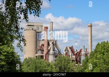 Une ancienne usine en Finlande. L'usine de chaux Virkkala, fondée par Karl Forsström, a été fermée en 1994. Aujourd'hui, les petites entreprises opèrent sur place. Banque D'Images