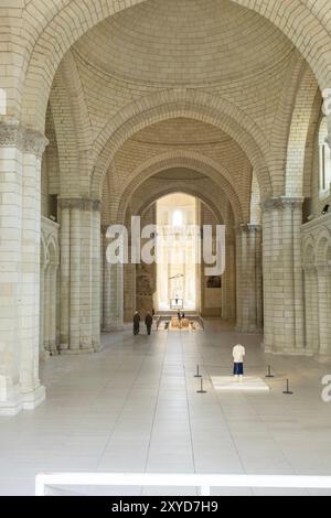 L'intérieur de l'église de l'Abbaye Royale, Abbaye Royale de Fontevraud , Val de Loire, France Banque D'Images