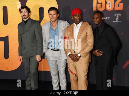 LOS ANGELES, CALIFORNIE - AOÛT 27 : (de gauche à droite) Dylan Arnold, Scott Eastwood, Tyrese Gibson et Christopher Ammanuel assistent à la première de Los Angeles '1992' Banque D'Images