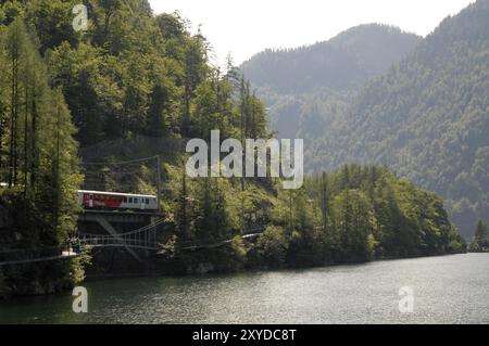 Chemin de fer de Salzkammergut, lac Hallstatt, Salzkammergut, Autriche, Europe Banque D'Images