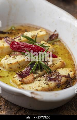 Feta grillé aux herbes dans l'huile Banque D'Images