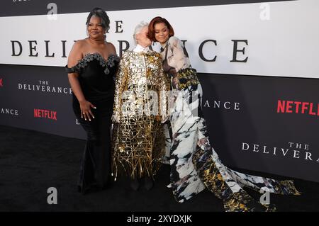 Los Angeles, CA. 28 août 2024. Mo'nique, Glenn Close, Andra Day, à la première Netflix de The Deliverance le 28 août 2024 au Netflix Tudum Theater à Los Angeles, Californie. Crédit : Faye Sadou/Media Punch/Alamy Live News Banque D'Images