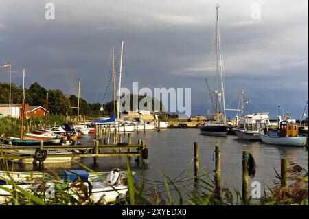 Port Harboelle sur Moen am Groensund Banque D'Images