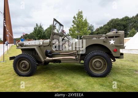 WWII US Army Willys MB Jeep, Lincolnshire Bomber Command Centre, Lincoln City, Lincolnshire, Angleterre, Royaume-Uni Banque D'Images