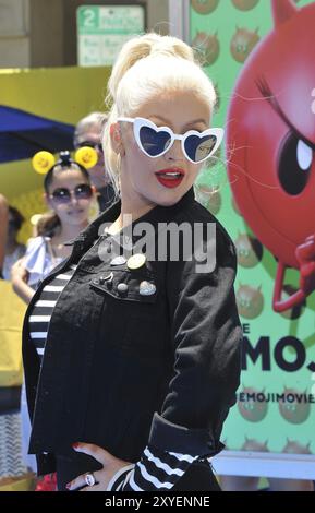 Christina Aguilera lors de la première de Los Angeles de 'The Emoji Movie' au Regency Theatre de Westwood, USA le 23 juillet 2017 Banque D'Images