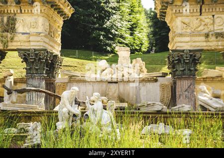 Vienne, Autriche 2013-07-08 Avis à fontaine de jardin au palais de Schonbrunn. Destination touristique Banque D'Images