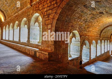 L'abbaye du Thoronet est une abbaye cistercienne construite à la fin du XIIe siècle dans le département du Var en Provence dans le sud-est de la France. Banque D'Images