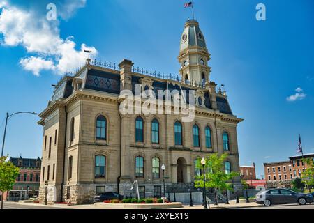 Palais de justice du comté de Logan à Bellefontaine, Ohio, situé le long de la U.S. route 68. USA 2024 Banque D'Images