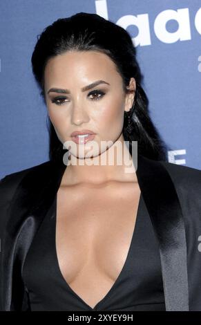 Demi Lovato à la 27e édition annuelle des GLAAD Media Awards qui s'est tenue au Beverly Hilton Hotel à Beverly Hills, États-Unis, le 2 avril 2016 Banque D'Images