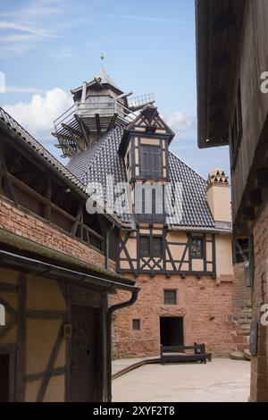 Hohkoenigsburg est un château près d'Orschwiller en Alsace, France, Europe Banque D'Images