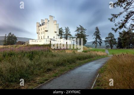 Le château de Braemar est situé près du village de Braemar dans l'Aberdeenshire, en Écosse. Banque D'Images