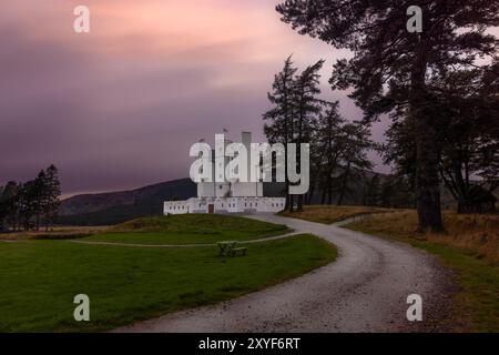 Le château de Braemar est situé près du village de Braemar dans l'Aberdeenshire, en Écosse. Banque D'Images