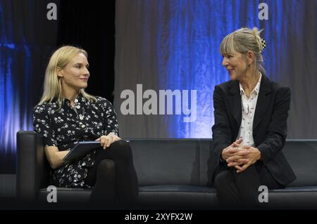 FRANCFORT-SUR-LE-MAIN, Allemagne, 22 octobre 2022 : Diane Kruger et Christa Unzner à la 74e Foire du livre de Francfort, Europe Banque D'Images