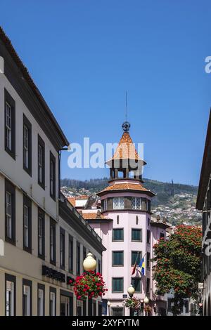 Vue des bâtiments à Funchal sur l'île de Madère, Portugal, Europe Banque D'Images