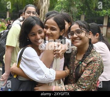New Delhi, Inde. 29 août 2024. NEW DELHI, INDE - AOÛT 29 : Freshers étudiant profiter de la première journée du Collège commence une nouvelle session et assiste au programme d'orientation à l'Université de Delhi à Ramjas collage le 29 août 2024 à New Delhi, Inde. (Photo de Sonu Mehta/Hindustan Times/Sipa USA) crédit : Sipa USA/Alamy Live News Banque D'Images
