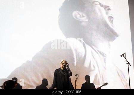 Elizabeth Fraser, du groupe massive Attack, se produit en live au festival Rock en Seine. Massive Attack Band se produit en live lors de la quatrième journée du Rock en Seine Festival, à Paris. Banque D'Images