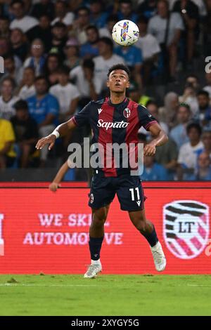 Dan Ndoye du Bologna FC en action lors du match de Serie A entre la SSC Napoli et le Bologna FC au stade Diego Armando Maradona à Naples, en Italie, le 14 août Banque D'Images