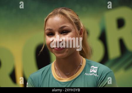 Portrait de Flavia Saraiva athlète brésilienne de gymnastique artistique, médaillée de bronze aux Jeux Olympiques de Paris 2024, Jeux Olympiques d'été Banque D'Images