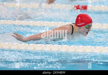 Paris, France. 29 août 2024. Poppy Maskill de l'équipe Grande-Bretagne en compétition sur le para natation 14 100 Fly, le premier jour des Jeux Paralympiques de Paris 2024, Paris, France. Crédit : Isabel Infantes/Alamy Live News Banque D'Images