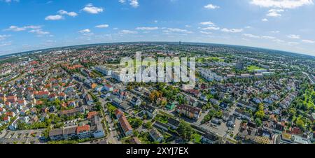 Vue sur le quartier Kriegshaber d'Augsbourg autour de la route Ulmer Banque D'Images