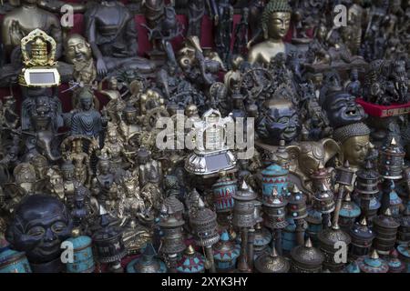 Photographie d'une boutique de souvenirs à Katmandou, Népal, Asie Banque D'Images