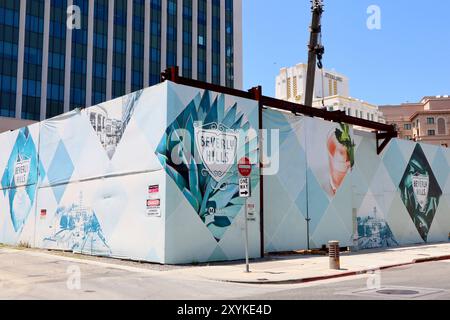 Beverly Hills, Californie : la station Wilshire/Rodeo Metro d Line est en construction. Ce projet devrait ouvrir ses portes en 2026 Banque D'Images