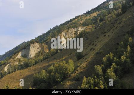 Pyramides de terre d'Euseigne dans le Val d'Heremence dans le canton du Valais en Suisse Banque D'Images