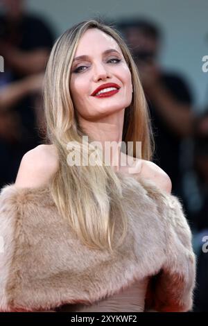 Italie, Lido di Venezia, 29 août 2024 : Angelina jolie assiste à un tapis rouge pour 'Maria' lors du 81e Festival international du film de Venise le 29 août 2024 à Venise, en Italie. Photo Ottavia Da Re/Sintesi/Alamy Live News Banque D'Images