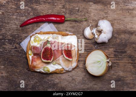 Tarte flambee aux figues Banque D'Images