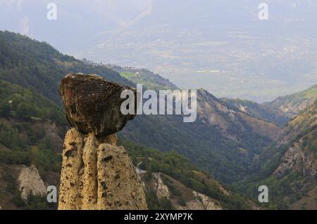 Pyramides de terre d'Euseigne dans le Val d'Heremence dans le canton du Valais en Suisse Banque D'Images