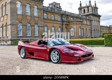 Ferrari F50 1996 par Pininfarina au salon prive concours 2024 au Blenheim Palace Woodstock Oxfordshire UK Banque D'Images