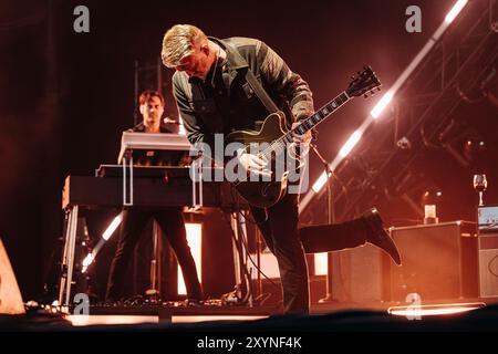 BARCELONE, ESPAGNE - juin 26 : Queens of the Stone Age (groupe de rock américain) sur scène au Poble Espanyol le 26 juin 2024. Banque D'Images