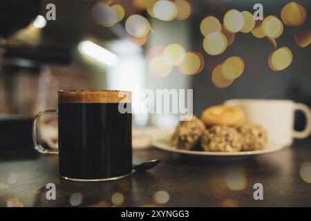 Tasse de café et biscuits, heure du café. Banque D'Images