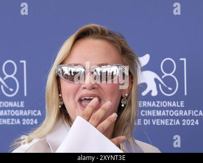 Venise, Italie. 29 août 2024. Sara forestier du film 'trois amies' (trois amis) pose pour l'appel photo lors du 81e Festival du film de Venise à Venise, Italie, le 29 août 2024. Crédit : Li Jing/Xinhua/Alamy Live News Banque D'Images