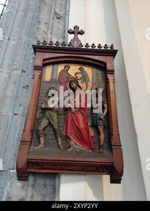 L’église Sainte-Élisabeth est un édifice religieux sis rue de Nimy, à une centaine de mètres de la Grand-place de Mons, en Belgique. Une chapelle cons Banque D'Images