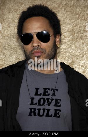 Lenny Kravitz à la première saison 7 de la chaîne HBO, qui s'est tenue au parc Paramount Studios à Hollywood le 16 juin 2010.Crédit : Lumeimages.com Banque D'Images
