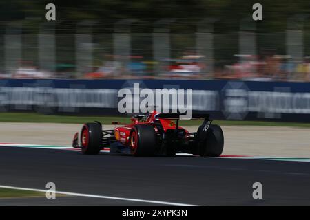 Charles Leclerc (mon) - Scuderia Ferrari - Ferrari SF-24 - Ferrari pendant la séance d'essais, août 30, de formule 1 Pirelli Gran Premio d'Italia 2024, prévue sur le circuit Autodromo Nazionale di Monza à Monza (MB) Italie - août 29 au 1er septembre 2024 crédit : Alessio de Marco/Alamy Live News Banque D'Images