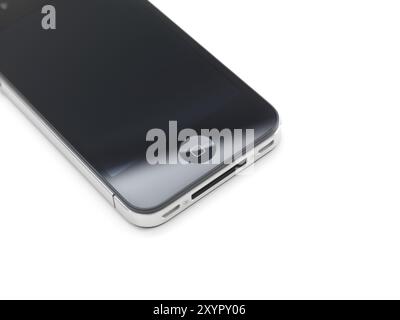 Apple iPhone 4 Smartphone avec écran clair isolé sur fond blanc Banque D'Images