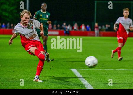 Utrecht, pays-Bas. 30 août 2024. UTRECHT, 30-08-2024, complexe sportif Zoudenbalch. Néerlandais KeukenKampioen Divisie saison de football 2024-2025. Joueur Jong FC Utrecht Emil Rohd Schlichting pendant le match Jong FC Utrecht - FC Emmen. Crédit : Pro Shots/Alamy Live News Banque D'Images