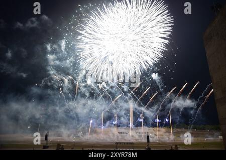 Pyronale in Berlin EINE MILLION MINUTEN Pyronale Feuerwerk am Maifeld Pyronale in Berlin am Maifeld in Berlin, AM 30.08.2024 *** Pyronale in Berlin UN MILLION DE MINUTES Pyronale feu d'artifice à Maifeld Pyronale in Berlin à Maifeld in Berlin, le 30 08 2024 Photopress Mueller Banque D'Images