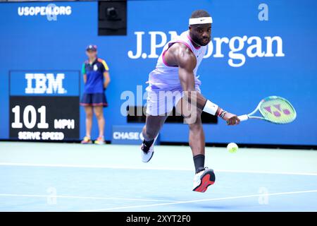 Flushing Meadows, US Open : Frances Tiafoe, États-Unis. 30 août 2024. Lors de sa victoire au troisième tour contre Ben Shelton, compatriote, à l'US Open. Crédit : Adam Stoltman/Alamy Live News Banque D'Images