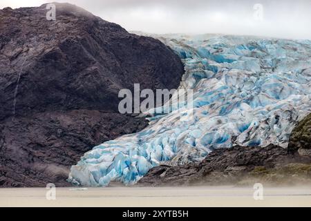 Glacier et lac Mendenhall dans la forêt nationale de Tongass - Juneau, Alaska, États-Unis Banque D'Images